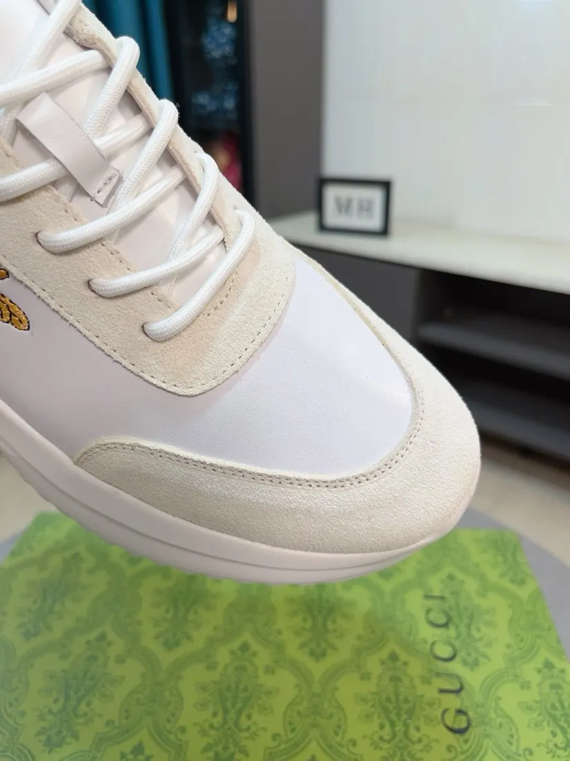 Men's shoes 💰440🌹🌹GUCCI [Gucci] New high-end brand of men's shoes, the latest fashionable casual men's shoes, trendy and versatile style, relaxed and sporty style, uppers imported from Italy, first-layer cowhide, genuine leather lining and ultra-fine workmanship. Original personalized fashionable rubber wear-resistant outsole, light and comfortable on the foot, size 38-44